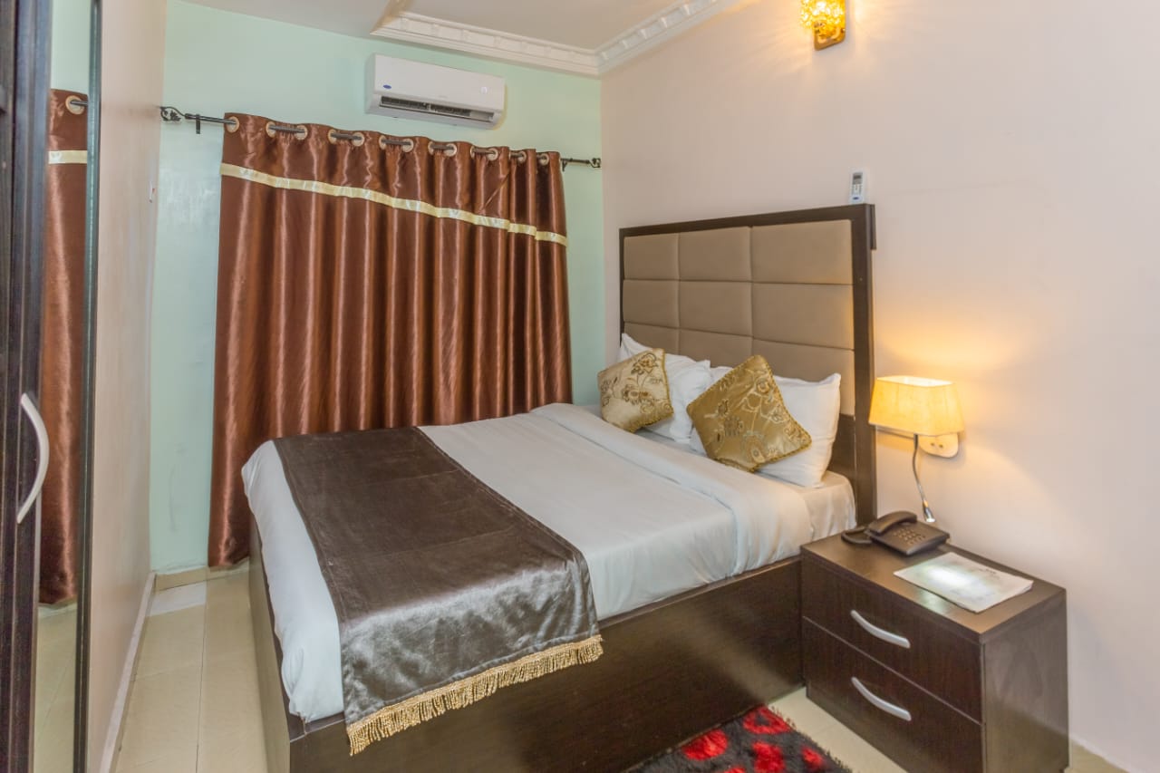 Classic Single Room